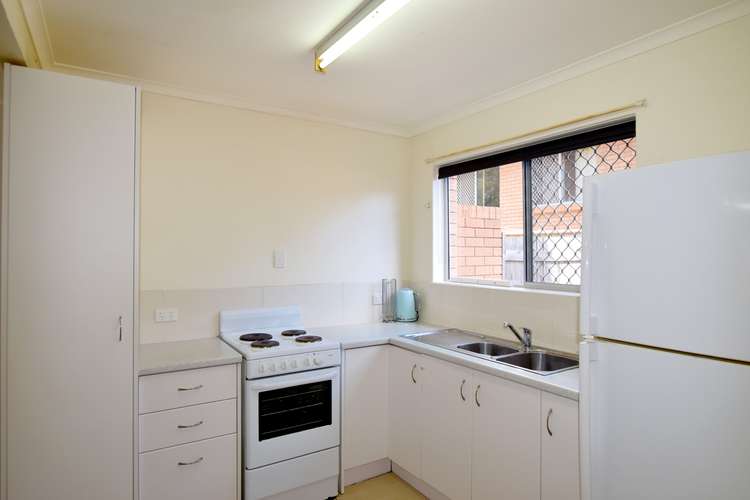 Fifth view of Homely unit listing, 2/9 Cowan Close, South Gladstone QLD 4680