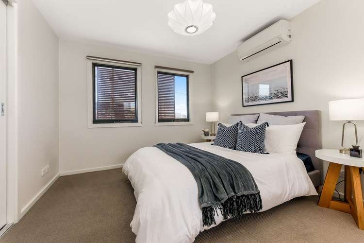 Fifth view of Homely unit listing, 2/962 Dandenong Road, Caulfield East VIC 3145