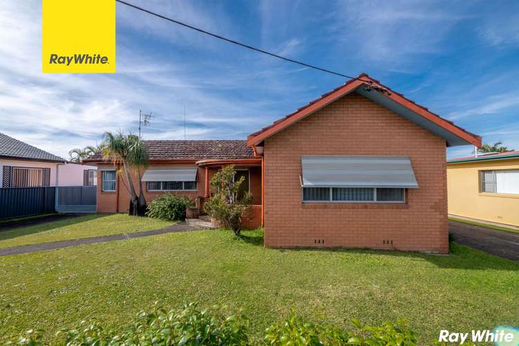 18 The Lakes Way, Forster NSW 2428