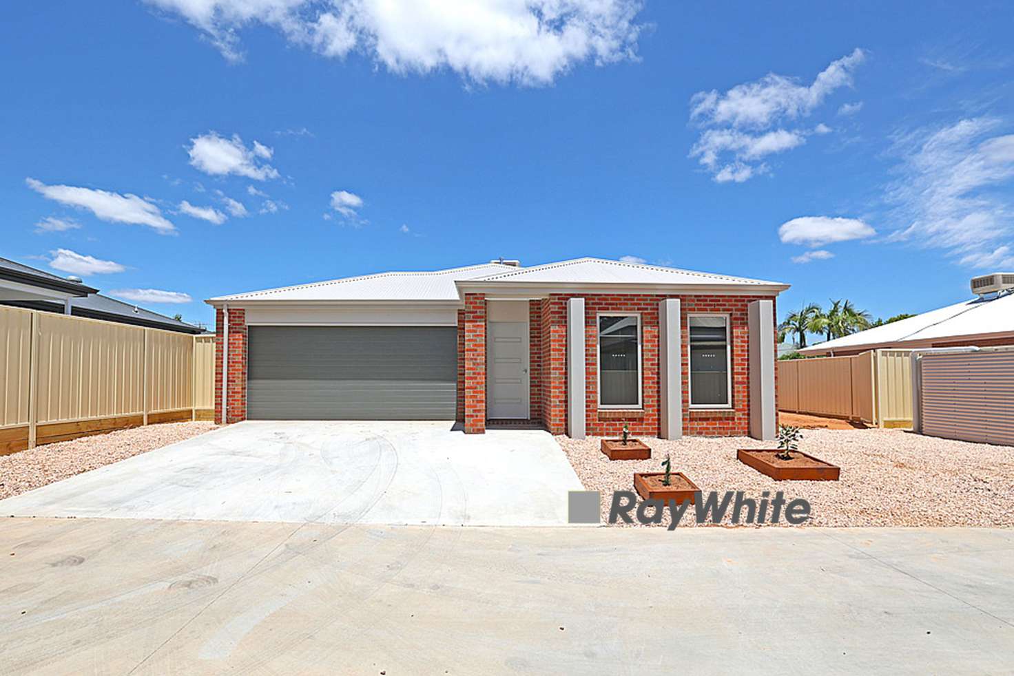 Main view of Homely house listing, 2/425 Ontario Avenue, Mildura VIC 3500