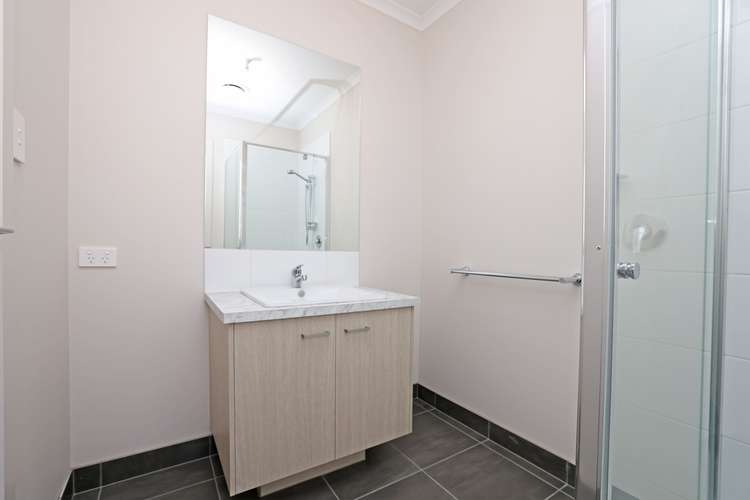 Fifth view of Homely house listing, 2/425 Ontario Avenue, Mildura VIC 3500