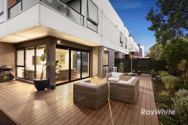 Main view of Homely apartment listing, 2/22 Bent Street, Bentleigh VIC 3204