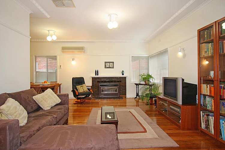 Second view of Homely house listing, 10 Peter Street, Oakleigh South VIC 3167