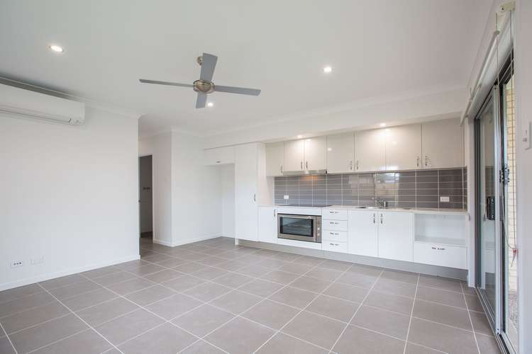 Fourth view of Homely semiDetached listing, 2/21 Limmen Crescent, South Ripley QLD 4306