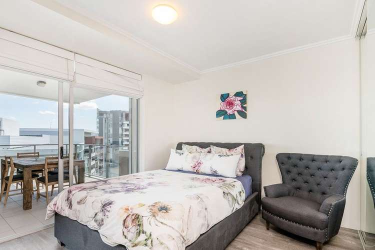Third view of Homely apartment listing, 3047 3 Parkland Boulevard, Brisbane City QLD 4000
