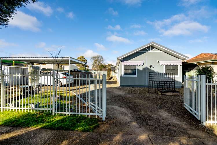 2A Blakemore Avenue, Ashmont NSW 2650