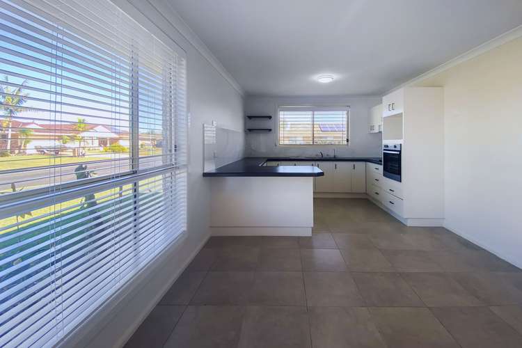 2/5 Kookaburra Court, Yamba NSW 2464