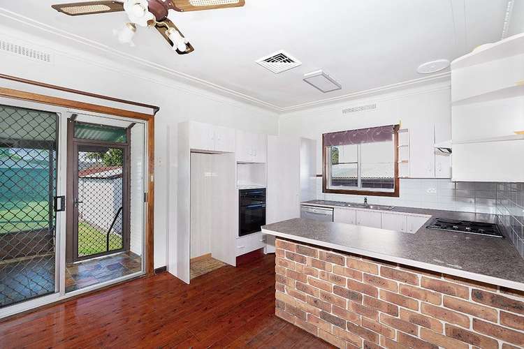 Fifth view of Homely house listing, 16 Velinda Street, Edgeworth NSW 2285