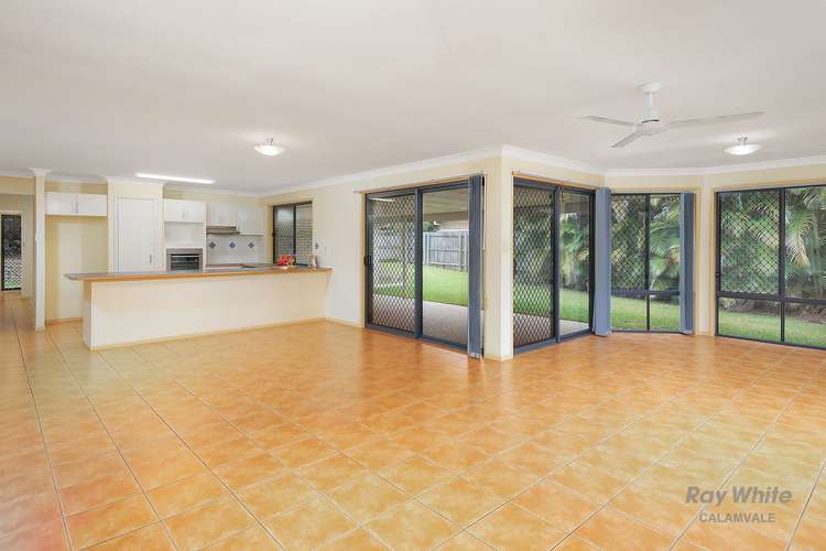 26 Paterson Place, Forest Lake QLD 4078