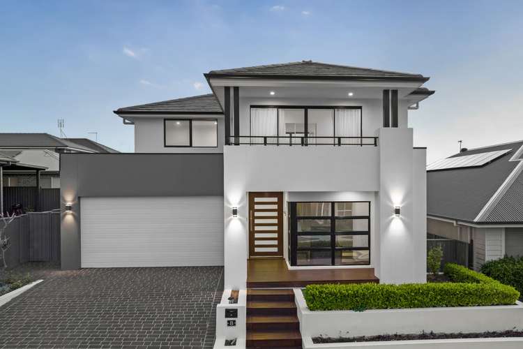 8 Kerrawang Close, Denham Court NSW 2565