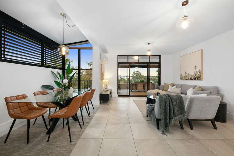 Main view of Homely apartment listing, 3/17 Rosecliffe Street, Highgate Hill QLD 4101