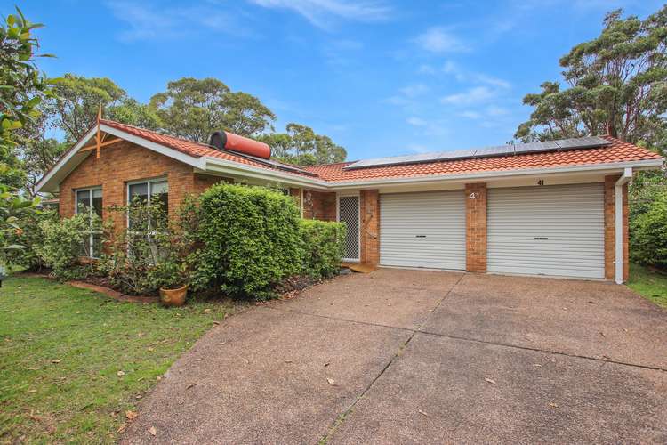 2 Higgins Close, Tea Gardens NSW 2324