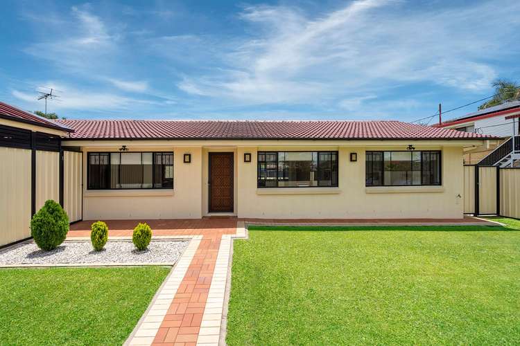 3 Parkway Street, Macgregor QLD 4109