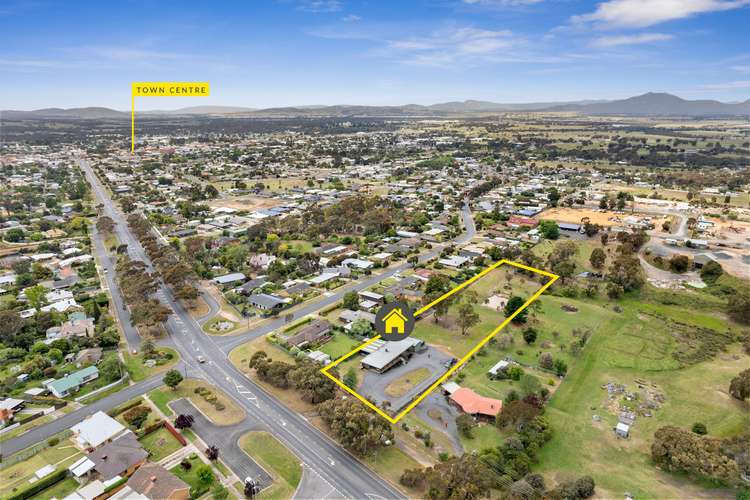 27 Port Fairy Road, Ararat VIC 3377