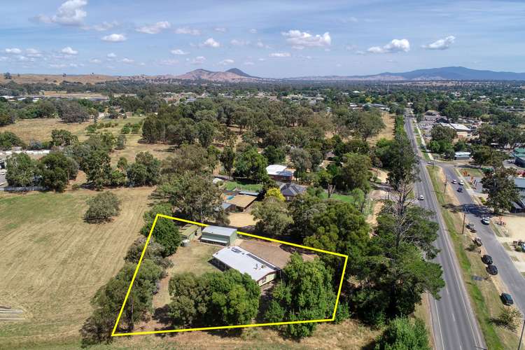 5 Amor Drive, Mansfield VIC 3722