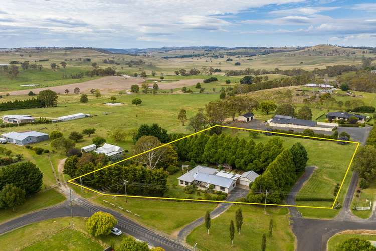 6 Manse Street, Guyra NSW 2365