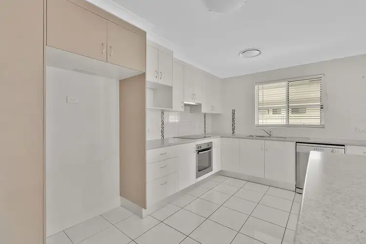 Fourth view of Homely house listing, 7 Singleton Court, Emerald QLD 4720