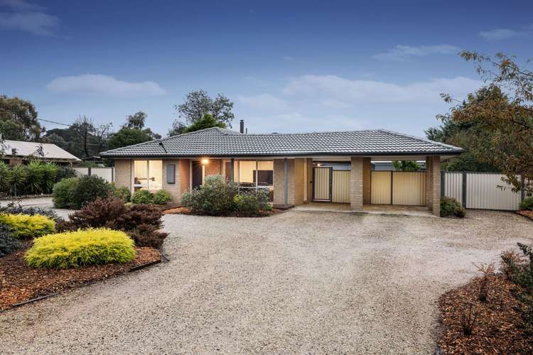 3 Redwood Court, Romsey VIC 3434