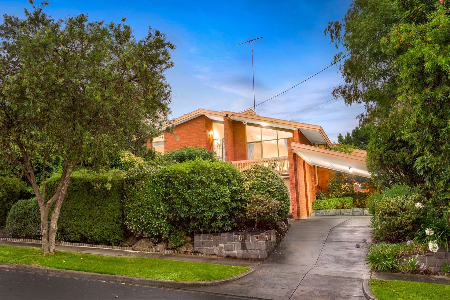 Main view of Homely house listing, 8 Ranleigh Rise, Templestowe Lower VIC 3107