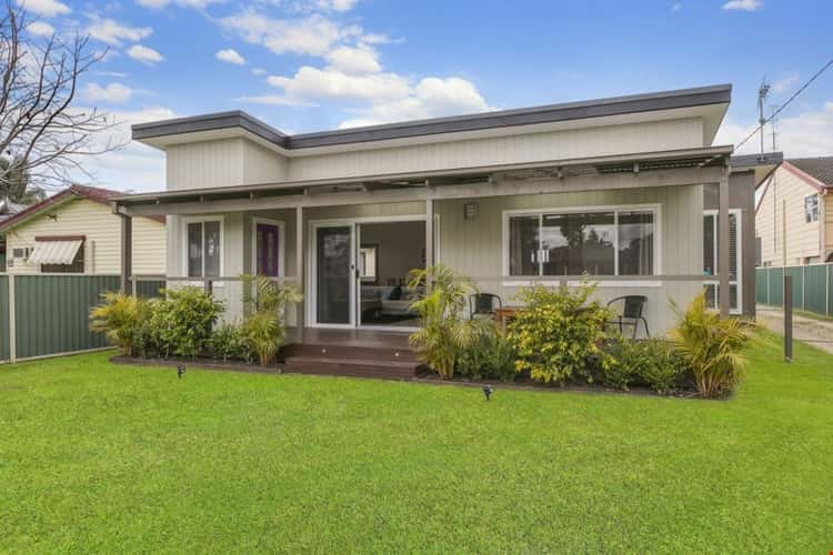 Main view of Homely house listing, 1/17 Shamrock Drive, Berkeley Vale NSW 2261