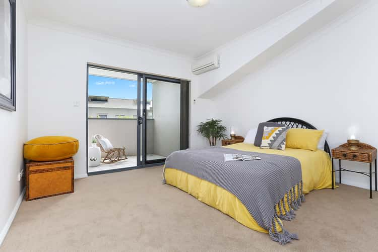 Third view of Homely apartment listing, 20/15 Daphne Street, Botany NSW 2019