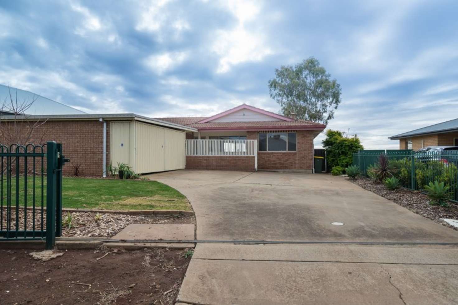 Main view of Homely house listing, 33 Salter Drive, Dubbo NSW 2830