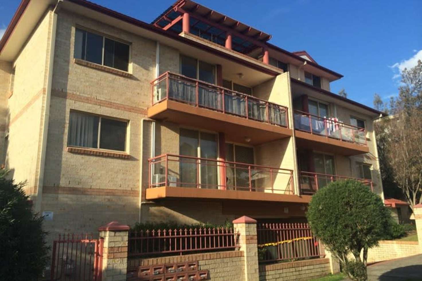 Main view of Homely unit listing, 3/25 Parkside Lane, Westmead NSW 2145