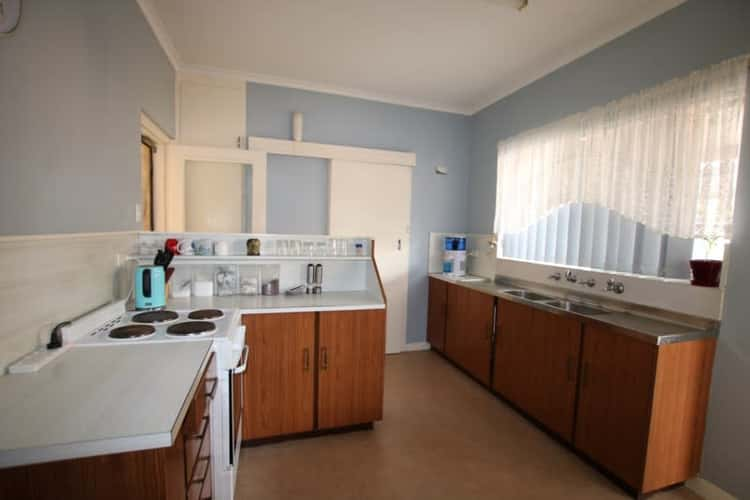 Fifth view of Homely house listing, 18 Scott Avenue, Barmera SA 5345