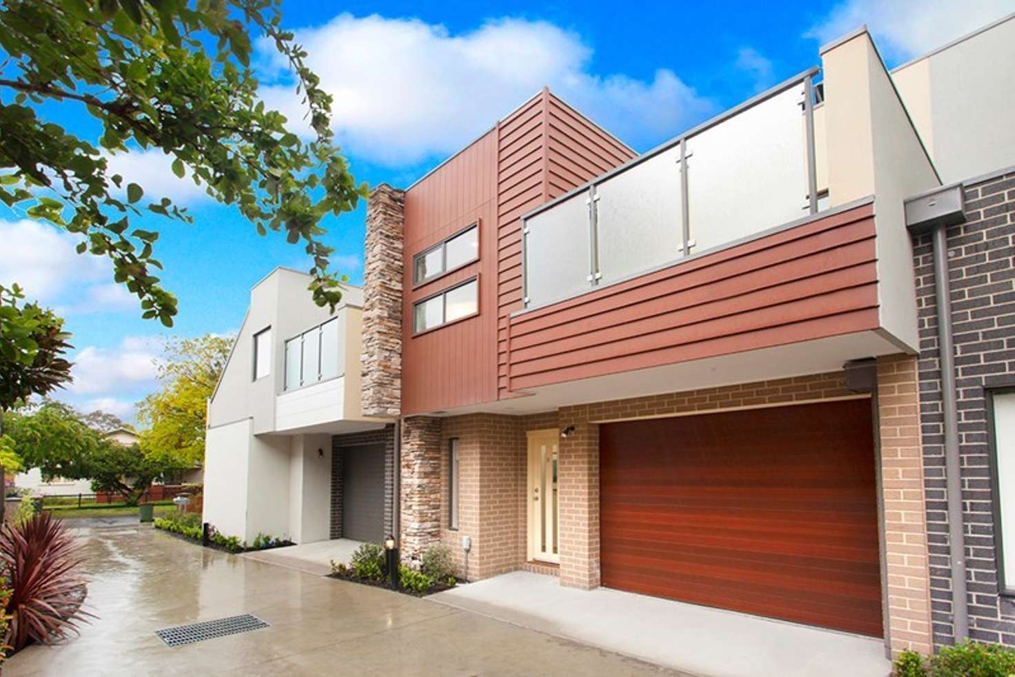 Main view of Homely townhouse listing, 2/4 Hinton Road, Glen Huntly VIC 3163