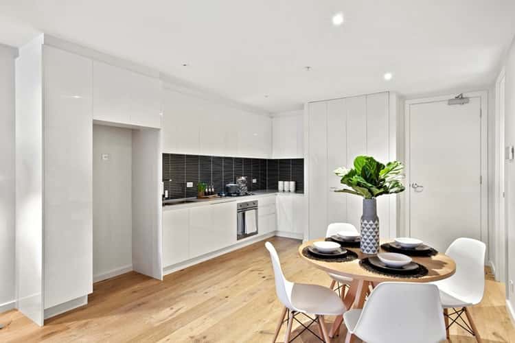 Fourth view of Homely apartment listing, 2/15 Manchester Grove, Glen Huntly VIC 3163
