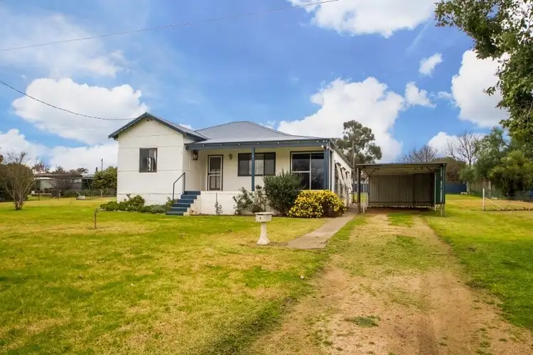 4 Cowra Street, Canowindra NSW 2804