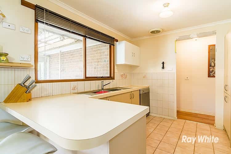 Sixth view of Homely house listing, 15 Jindalee Gardens, Cranbourne West VIC 3977