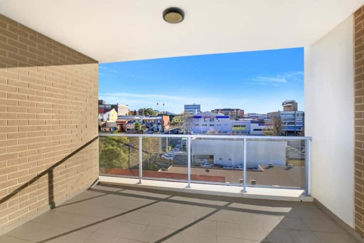 Main view of Homely unit listing, 31/11-15 Atchison Street, Wollongong NSW 2500