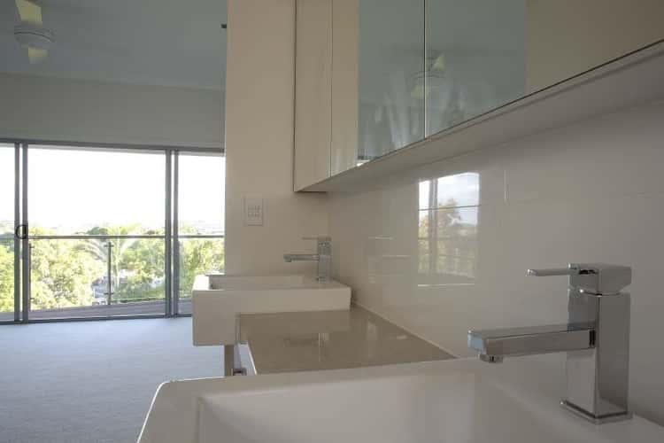 Fifth view of Homely townhouse listing, 1/25 Princess Street, Bulimba QLD 4171