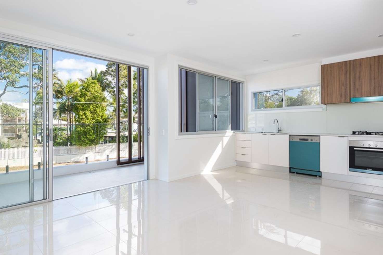 Main view of Homely apartment listing, 8/22 Bay Terrace, Wynnum QLD 4178