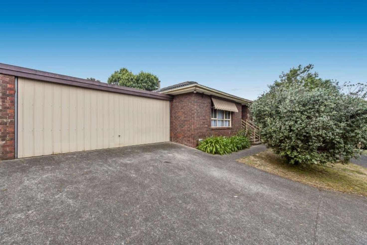 Main view of Homely unit listing, 1/198 Scoresby Road, Boronia VIC 3155