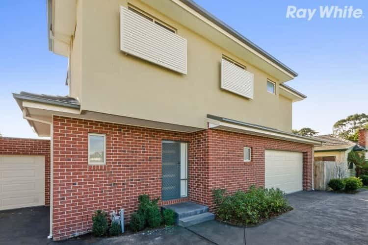 Main view of Homely house listing, 2/17 White Avenue, Bayswater VIC 3153