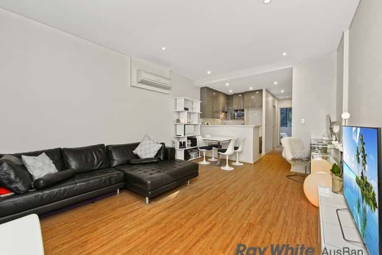 Second view of Homely apartment listing, 261/635 Gardeners Road, Mascot NSW 2020