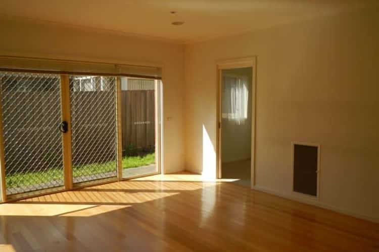 Fourth view of Homely townhouse listing, 2/52 Medina Road, Glen Waverley VIC 3150