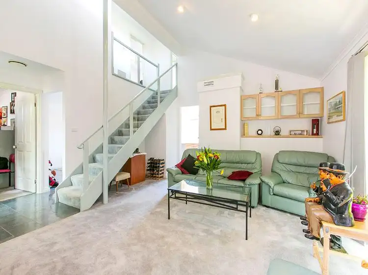 2/15 Devon Street