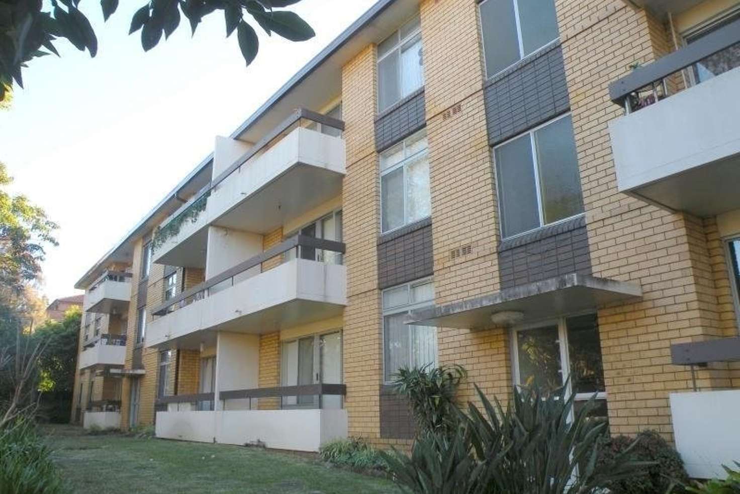 Main view of Homely unit listing, 15/84 Queens Road, Hurstville NSW 2220