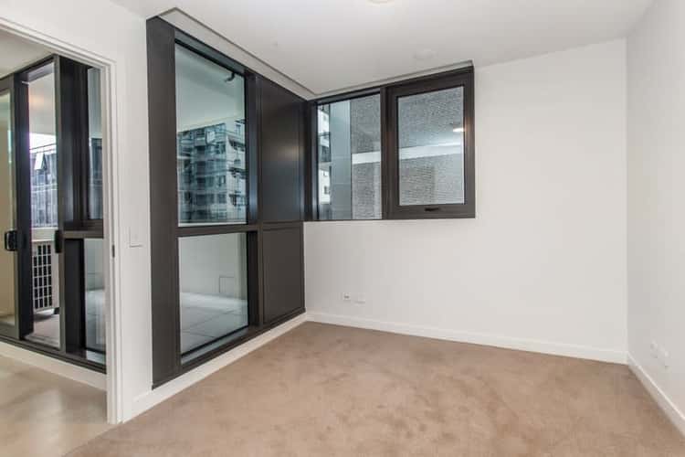 Fifth view of Homely apartment listing, 510/12 Queens Road, Melbourne VIC 3004