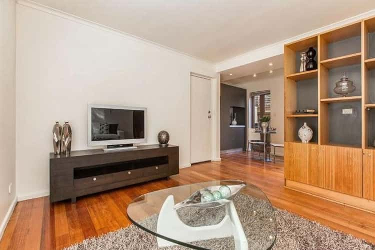 Second view of Homely unit listing, 2/4 Glebe Avenue, Cheltenham VIC 3192