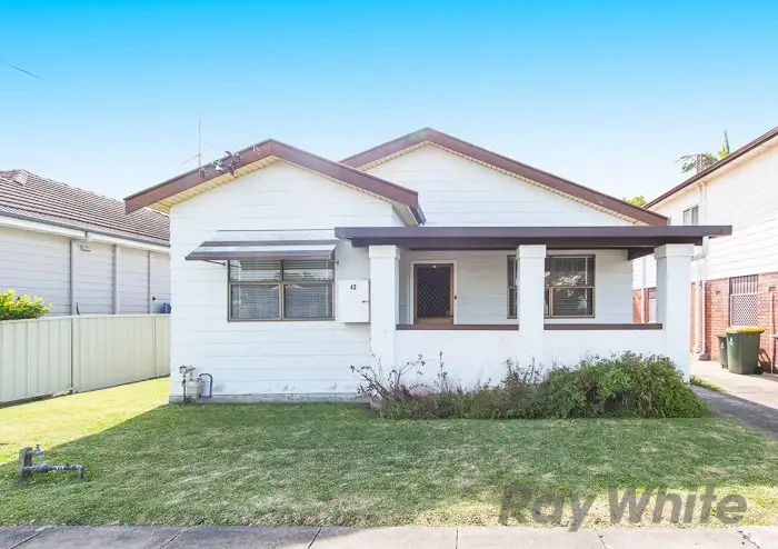 43 Mabel Street, Georgetown NSW 2298