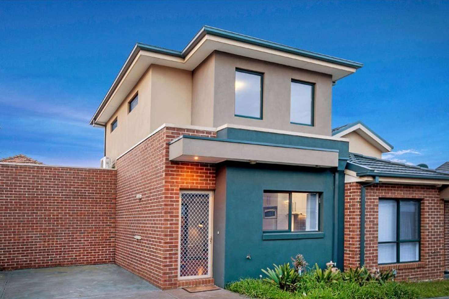 Main view of Homely house listing, 2/15 Macartney Street, Reservoir VIC 3073