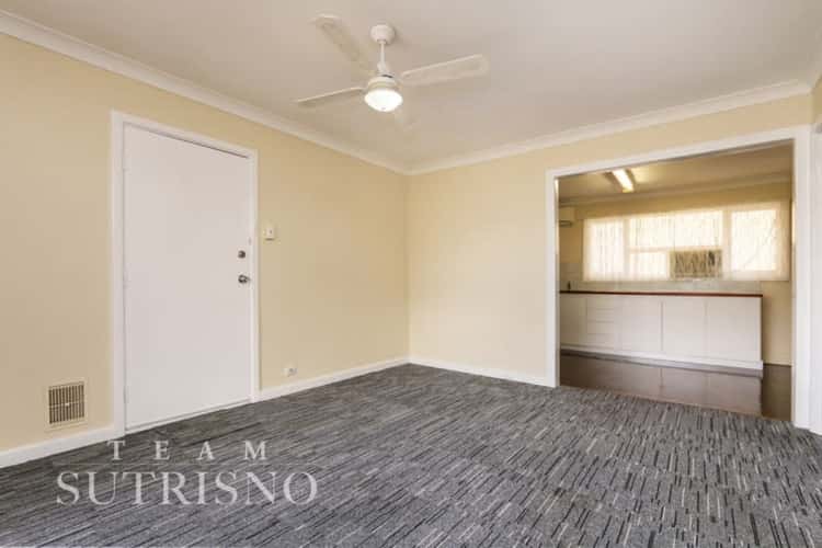 Sixth view of Homely house listing, 10 Abingdon Place, Kelmscott WA 6111