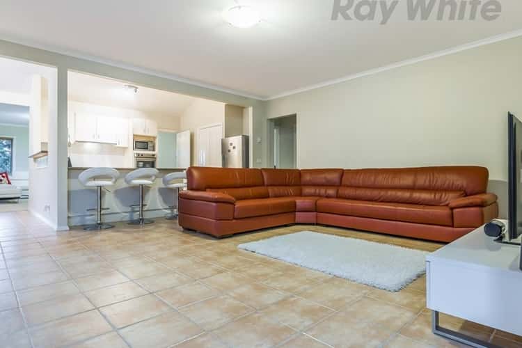Seventh view of Homely house listing, 10 Jackie Court, Aspendale Gardens VIC 3195