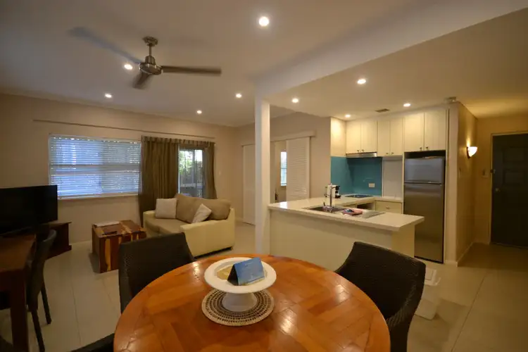 6 Challenor Drive