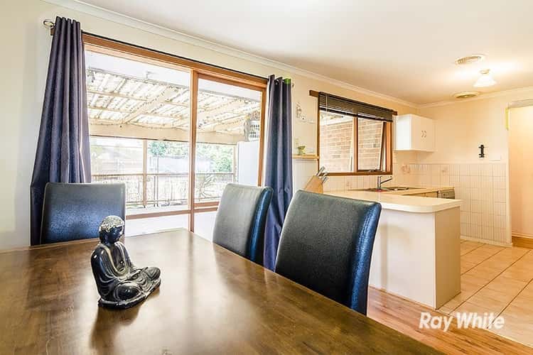 Fifth view of Homely house listing, 15 Jindalee Gardens, Cranbourne West VIC 3977