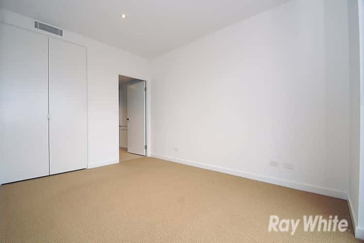 Fourth view of Homely apartment listing, 1007/555 Swanston Street, Carlton VIC 3053